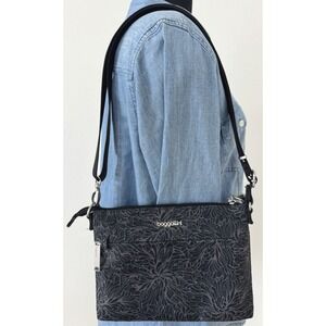 Baggallini Securtex Memento Crossbody Bag RFID Anti Theft Midnight Blossom Print